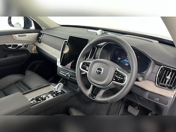 Used Volvo XC90 2025 for sale - 78485957: Photo
