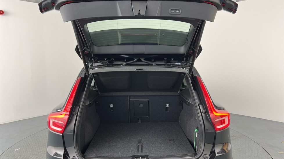Used Volvo XC40 2022 for sale - 75992862: Photo 13