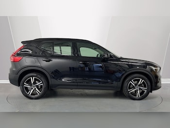 Used Volvo XC40 2022 for sale - 75992862: Photo 3