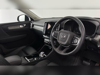 Used Volvo XC40 2022 for sale - 75992862: Photo 4