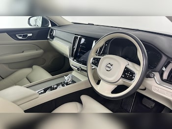 Used Volvo V60 2021 for sale - 79206428: Photo