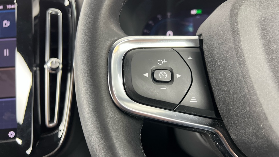 Used Volvo XC40 2022 for sale - 76124300: Photo 19