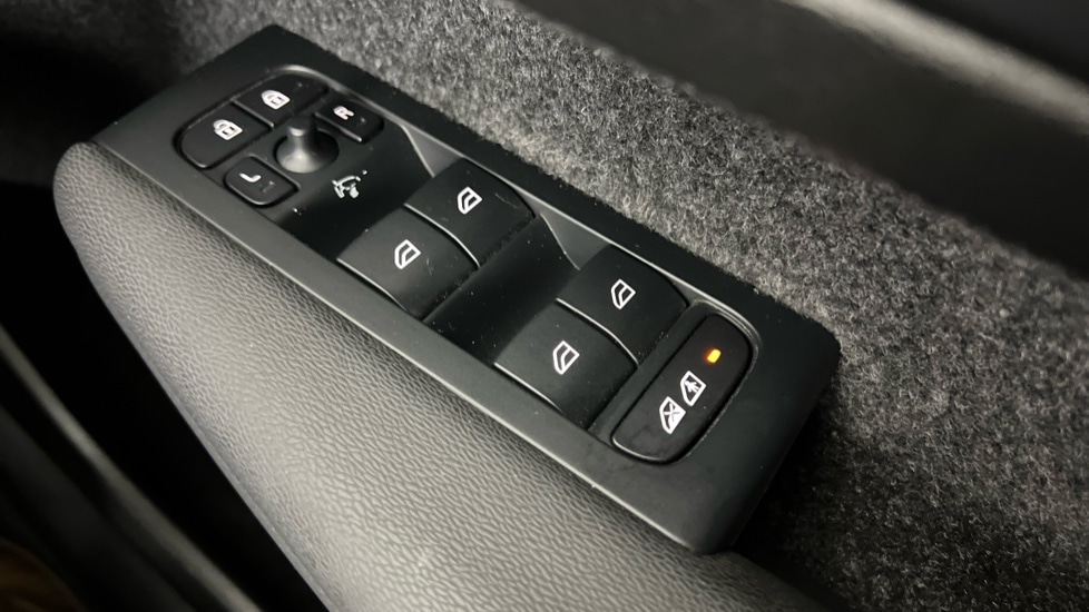Used Volvo XC40 2022 for sale - 76124300: Photo 22
