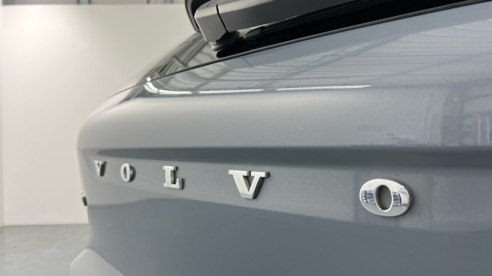 Used Volvo XC40 2022 for sale - 76124300: Photo 34