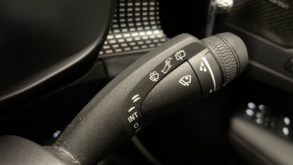 Used Volvo XC40 2021 for sale - 78123086: Photo 25