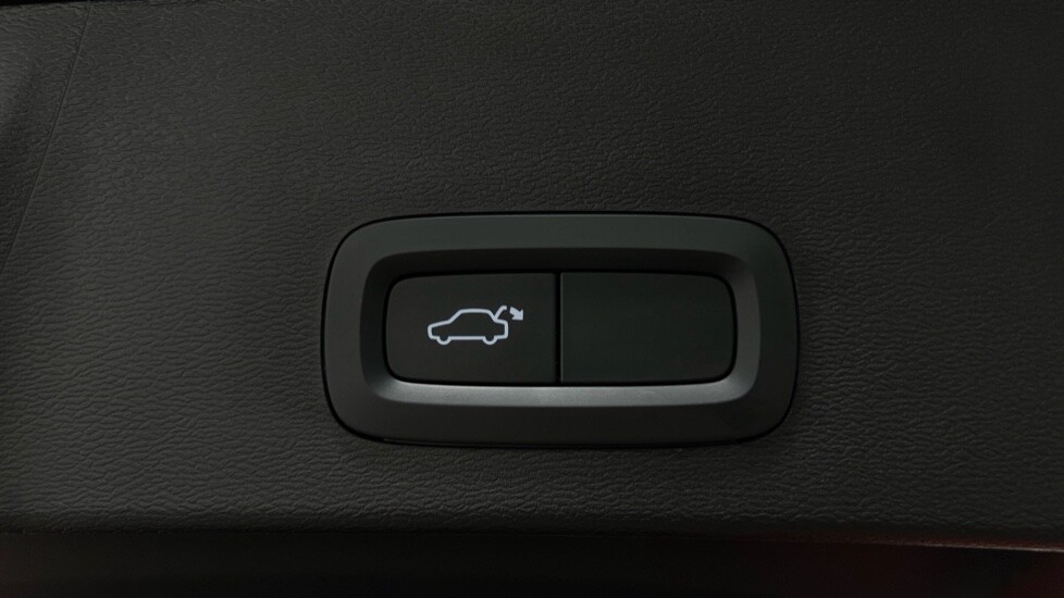 Used Volvo XC40 2021 for sale - 78123086: Photo 33