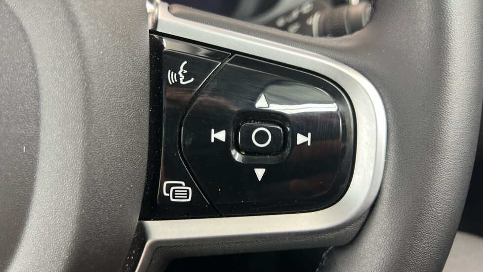 Used Volvo XC60 2025 for sale - 78206652: Photo 21