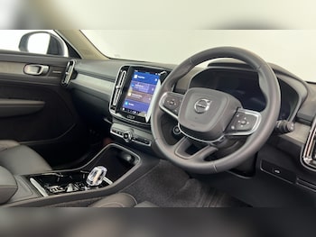 Used Volvo XC40 2024 for sale - 76861705: Photo