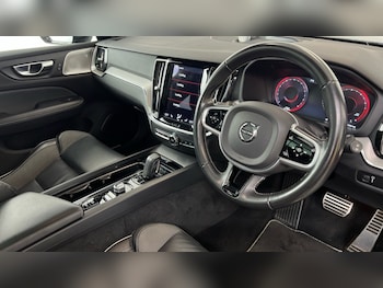 Used Volvo V60 2021 for sale - 76647988: Photo