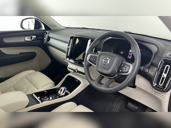 Used Volvo XC40 2023 for sale - 79362765: Photo