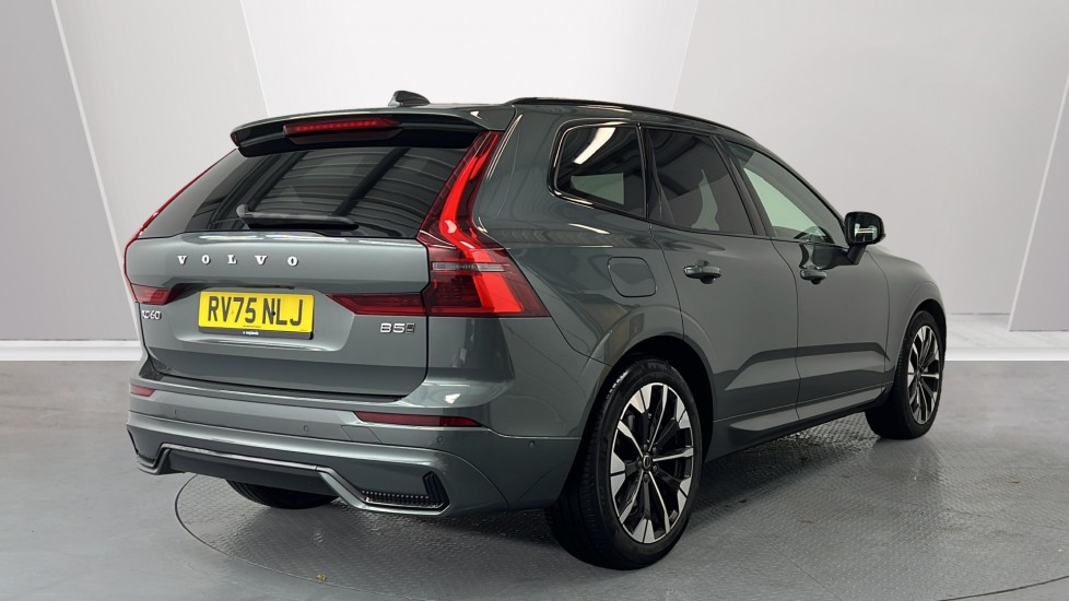 Used Volvo XC60 2025 for sale - 76630268: Photo 2