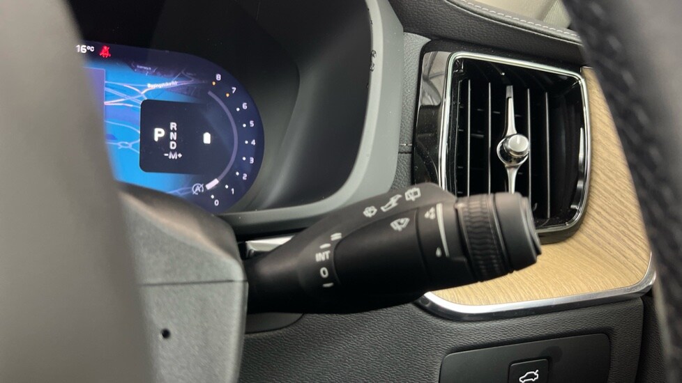 Used Volvo XC60 2025 for sale - 76630268: Photo 21