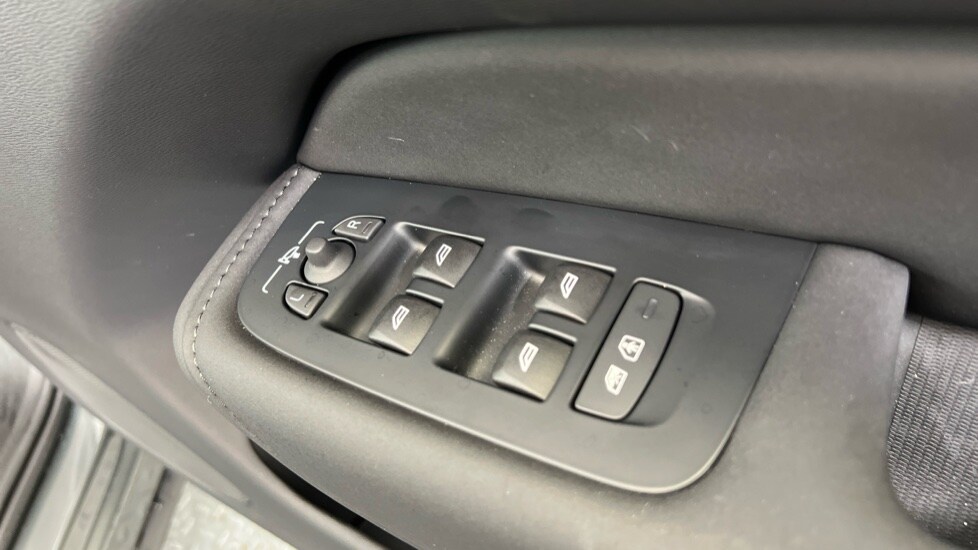 Used Volvo XC60 2025 for sale - 76630268: Photo 22