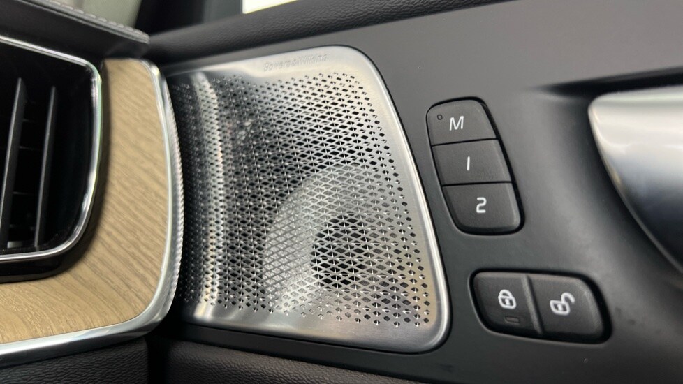 Used Volvo XC60 2025 for sale - 76630268: Photo 36