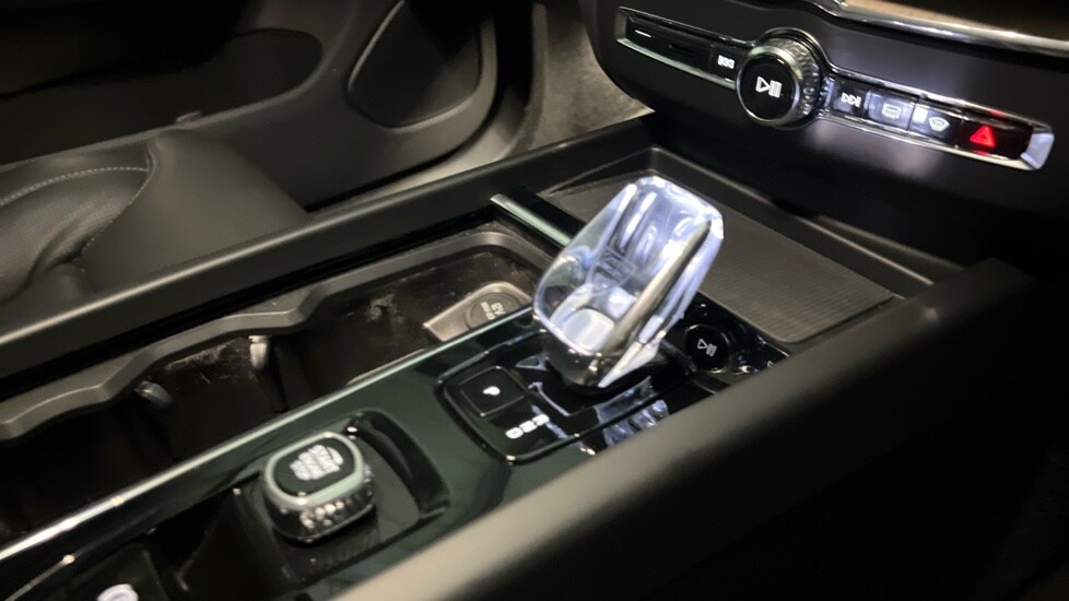 Used Volvo XC60 2025 for sale - 76630268: Photo 41