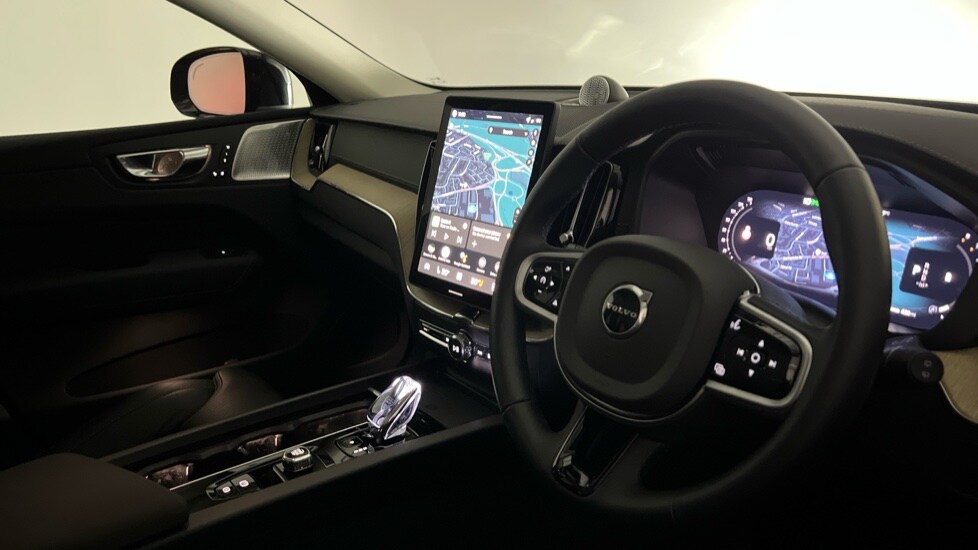 Used Volvo XC60 2025 for sale - 76630268: Photo 43