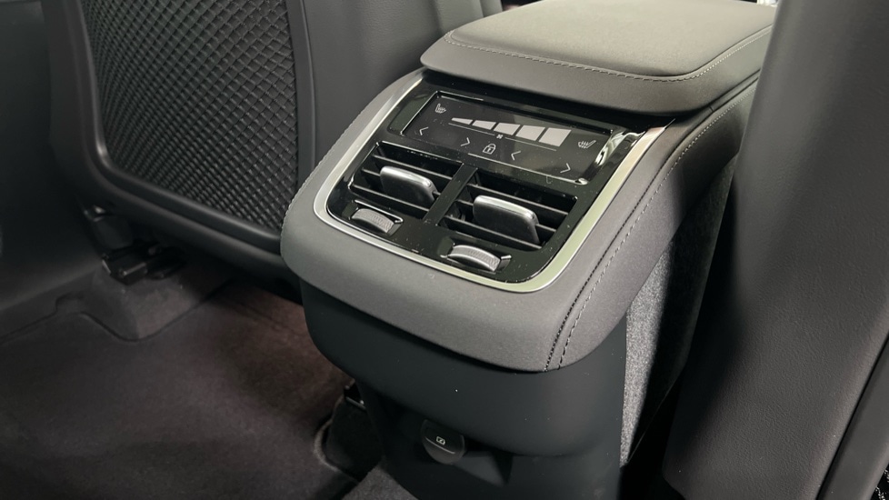 Used Volvo XC90 2025 for sale - 77165515: Photo 36