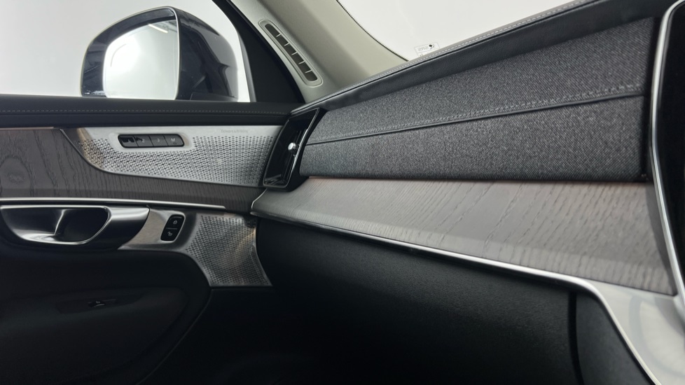 Used Volvo XC90 2025 for sale - 77165515: Photo 37