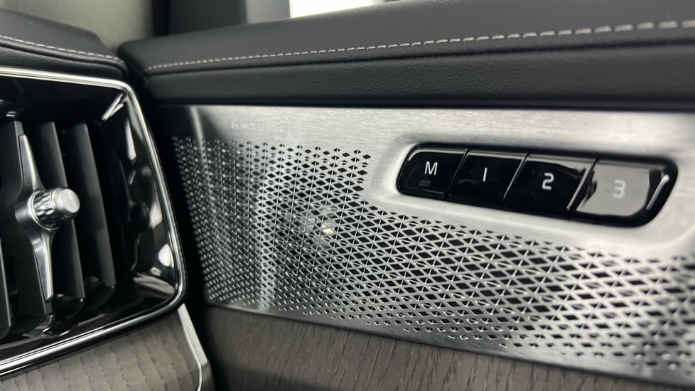 Used Volvo XC90 2025 for sale - 77165515: Photo 39