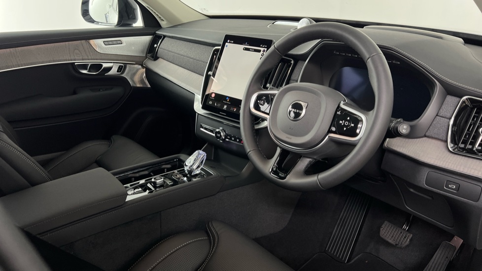 Used Volvo XC90 2025 for sale - 77165515: Photo 4