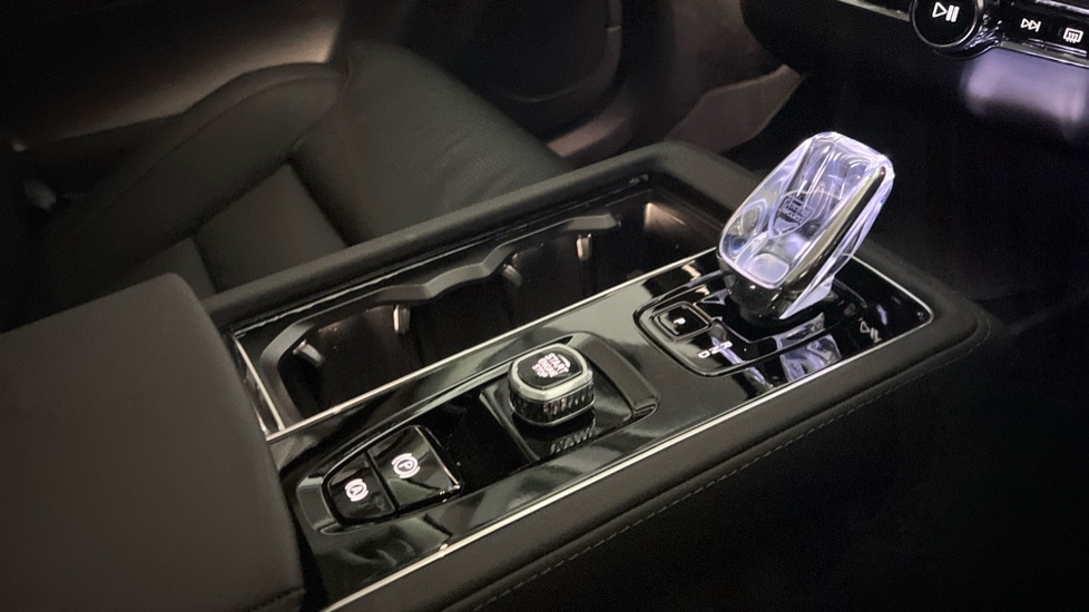 Used Volvo XC90 2025 for sale - 77165515: Photo 49