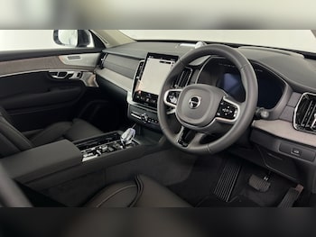 Used Volvo XC90 2025 for sale - 77165515: Photo