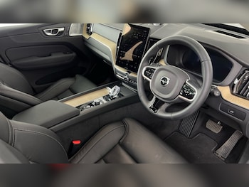 Used Volvo XC60 2026 for sale - 77685733: Photo