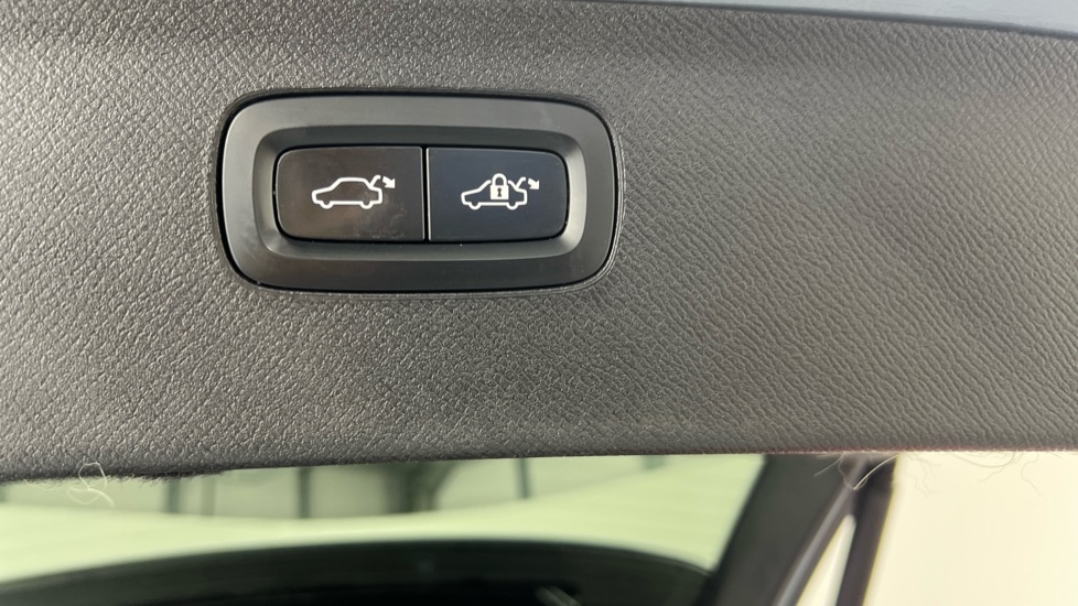 Used Volvo XC90 2021 for sale - 76704428: Photo 34