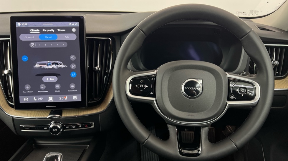 Used Volvo XC60 2025 for sale - 77762767: Photo 10