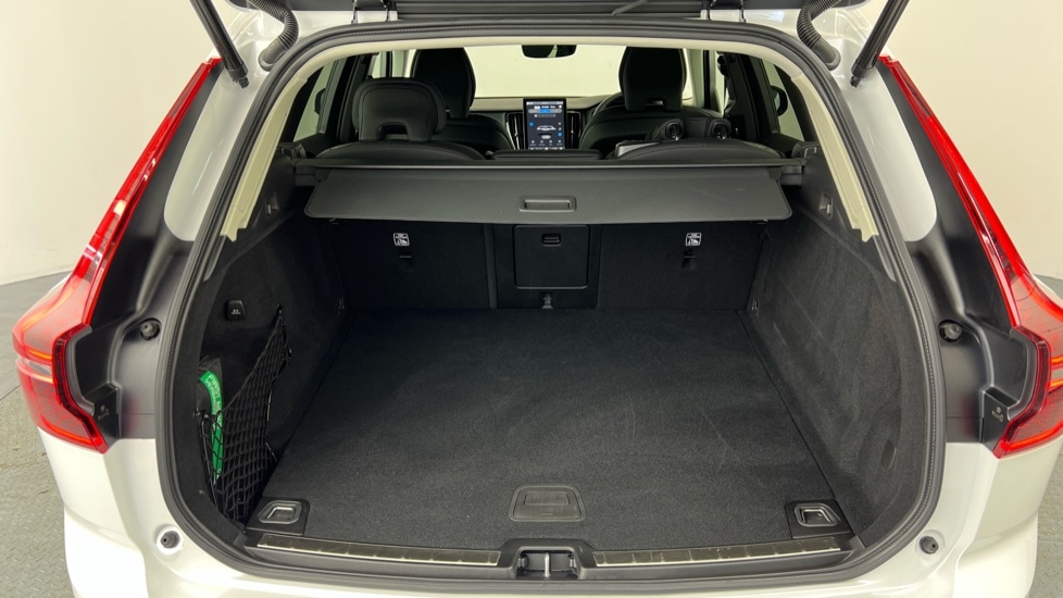Used Volvo XC60 2025 for sale - 77762767: Photo 13