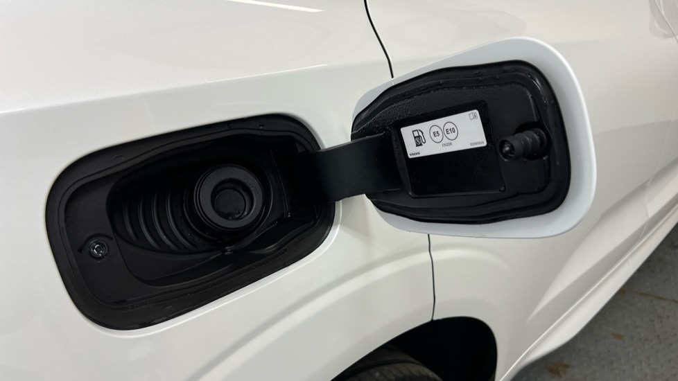 Used Volvo XC60 2025 for sale - 77762767: Photo 15