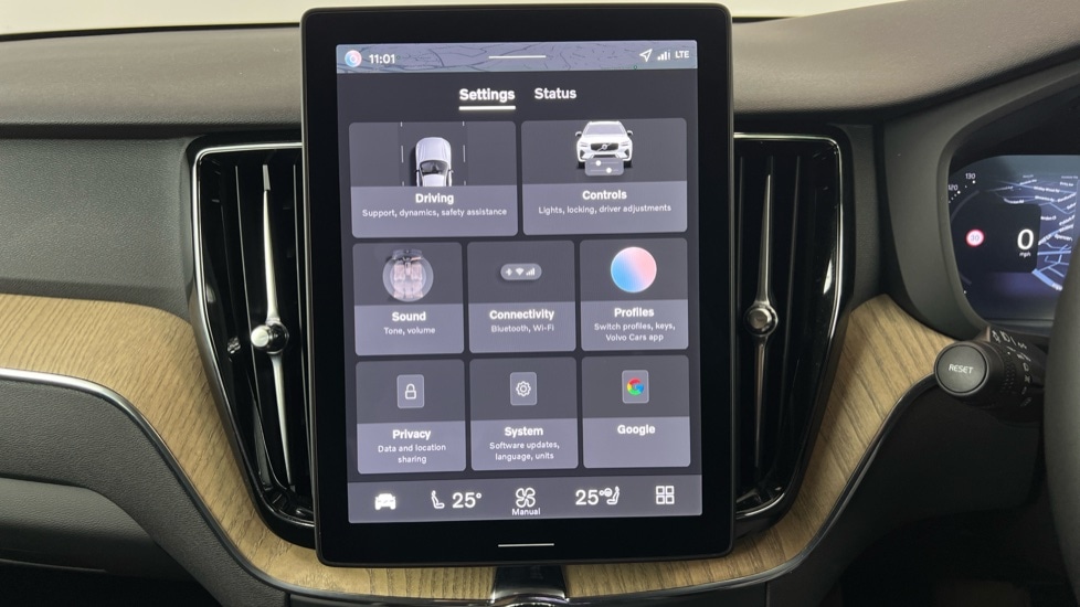 Used Volvo XC60 2025 for sale - 77762767: Photo 16