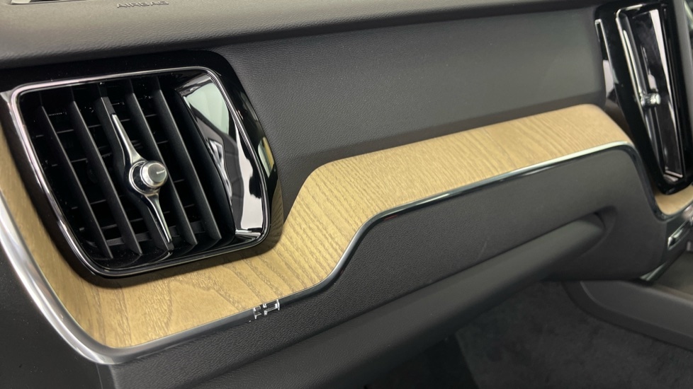 Used Volvo XC60 2025 for sale - 77762767: Photo 45