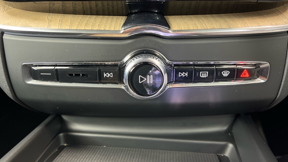 Used Volvo XC60 2025 for sale - 77762767: Photo 49