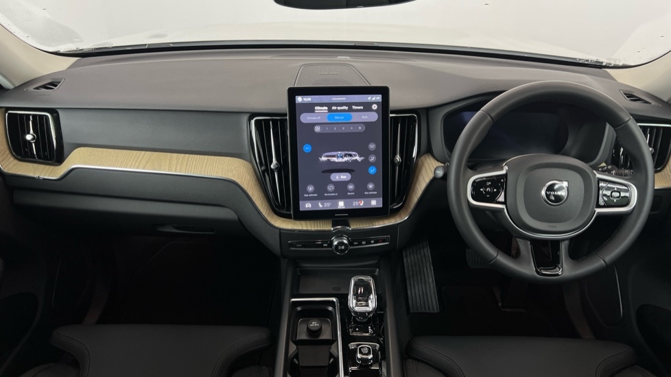 Used Volvo XC60 2025 for sale - 77762767: Photo 5