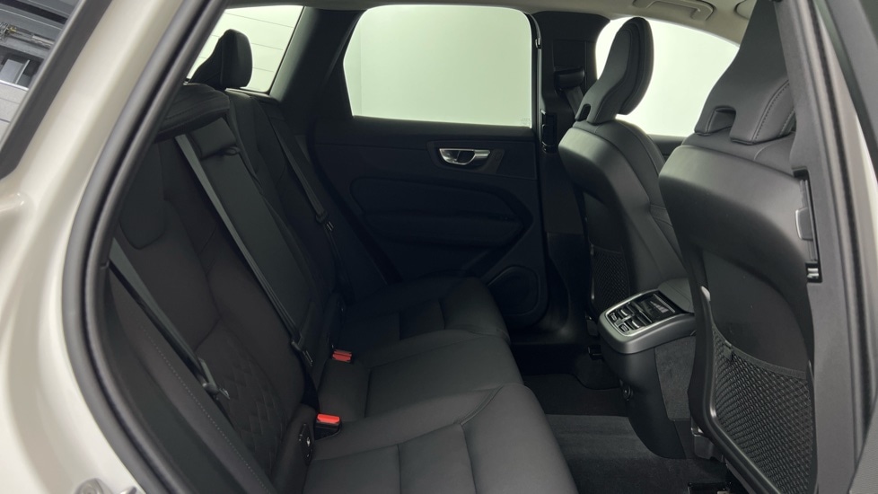 Used Volvo XC60 2025 for sale - 77762767: Photo 6