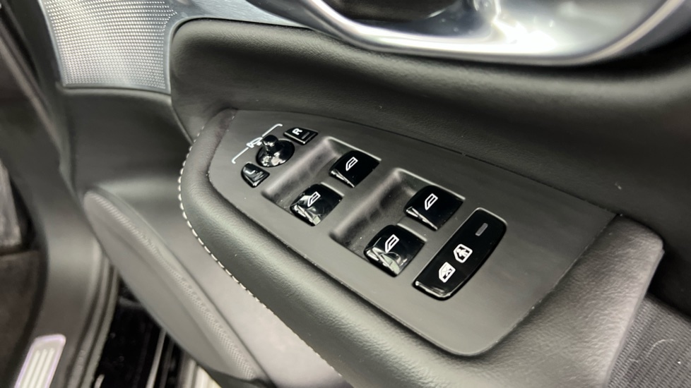 Used Volvo XC90 2023 for sale - 78041962: Photo 23