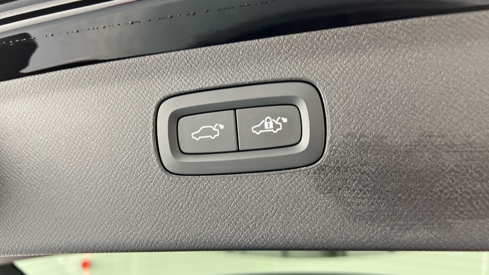 Used Volvo XC90 2023 for sale - 78041962: Photo 34