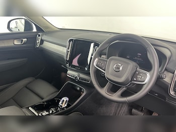 Used Volvo XC40 2025 for sale - 79113366: Photo
