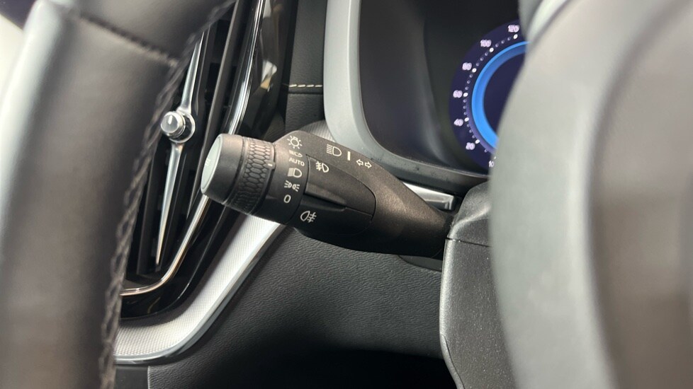 Used Volvo XC60 2021 for sale - 76203845: Photo 18