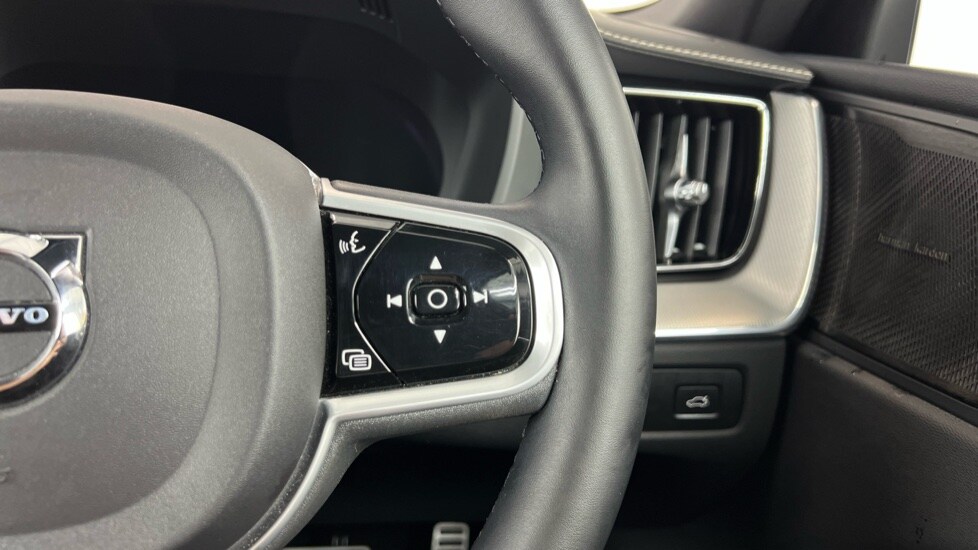 Used Volvo XC60 2021 for sale - 76203845: Photo 20