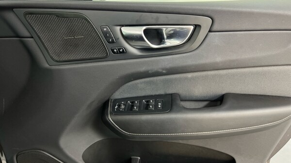 Used Volvo XC60 2021 for sale - 76203845: Photo 28