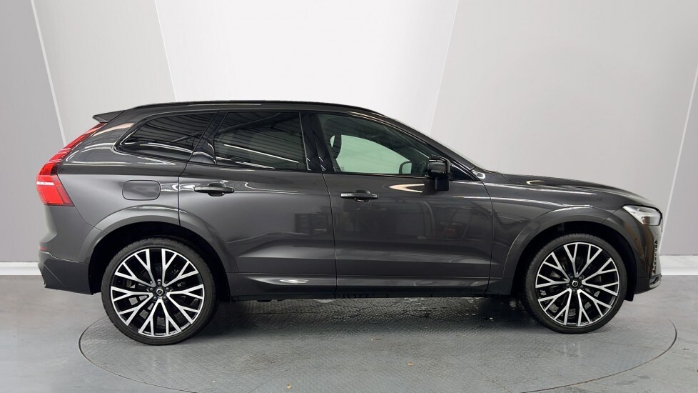 Used Volvo XC60 2021 for sale - 76203845: Photo 3