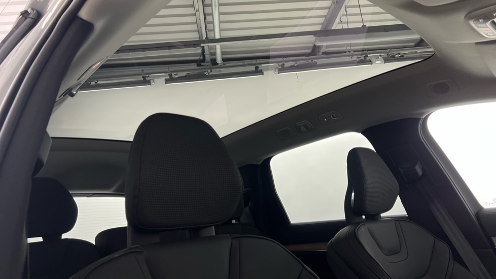 Used Volvo EX90 2025 for sale - 76526532: Photo 30