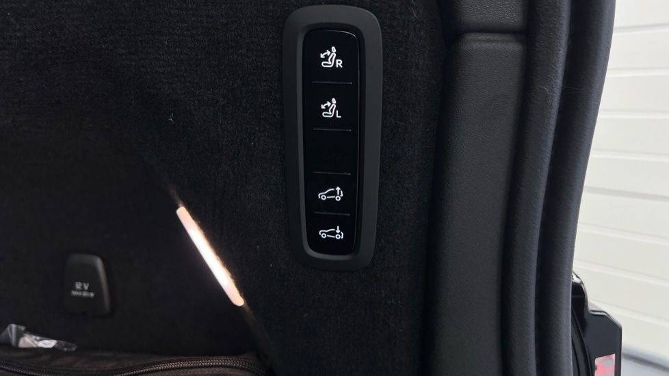 Used Volvo EX90 2025 for sale - 76526532: Photo 40