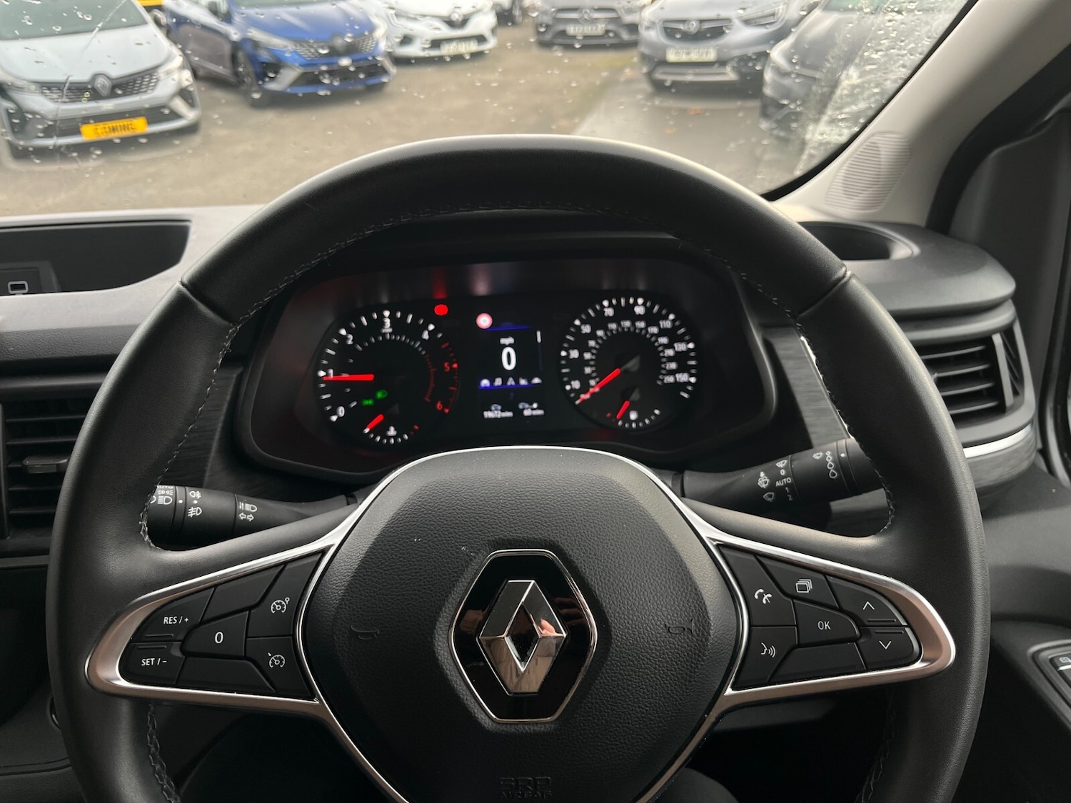 Used Renault Trafic 2024 for sale - 76640191: Photo 10