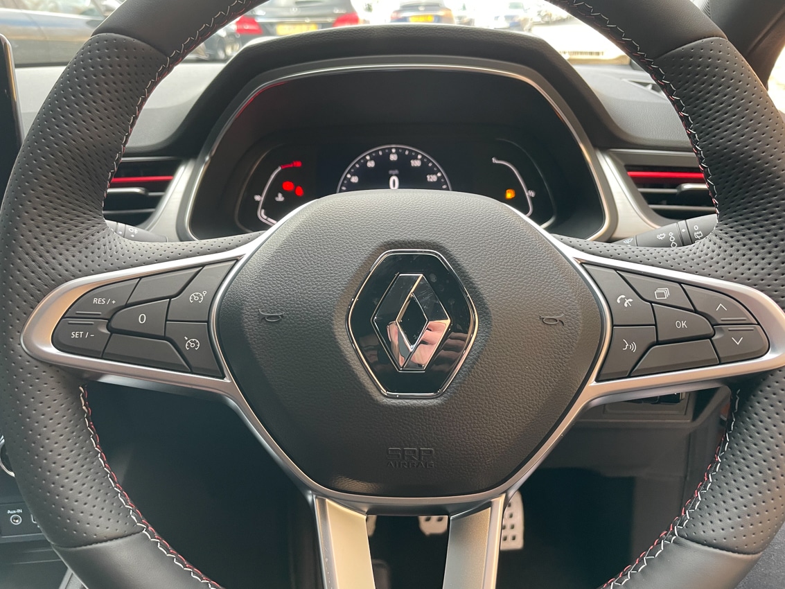 Used Renault Captur for sale - 76868335: Photo 19