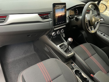 Used Renault Captur undefined for sale - 76868335: Photo