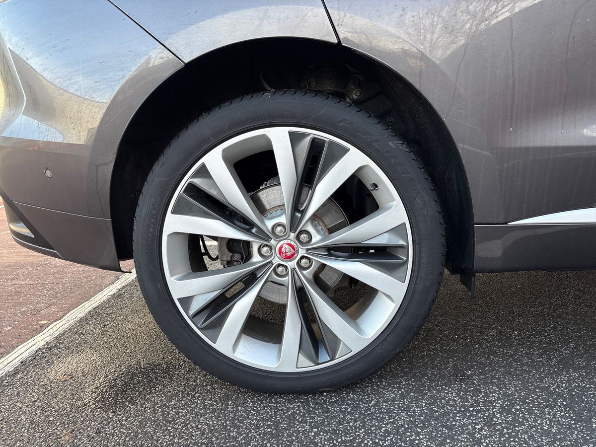 Used Jaguar F-Pace 2021 for sale - 77205601: Photo 9