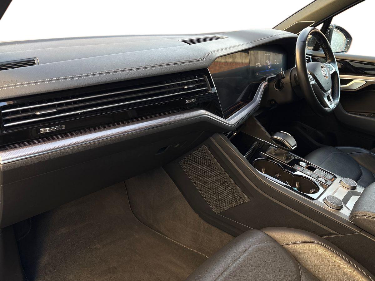 Used Volkswagen Touareg 2020 for sale - 76817639: Photo 15